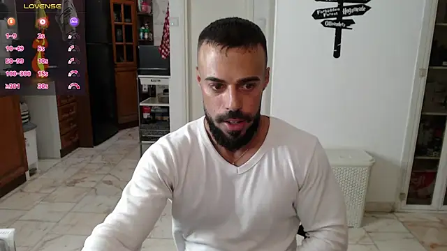 Snapshot of todddantes25 chatting on 02/14/25, 09:53 todddantes25 online show from 02/14/25, 09:53