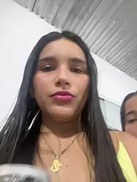 Snapshot of the_queen_of_street chatting on 02/15/25, 02:26 the queen of street online show from 02/15/25, 02:26