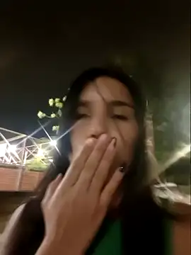 Snapshot of the_queen_of_street chatting on 09/19/25, 03:52 the queen of street online show from 09/19/25, 03:52