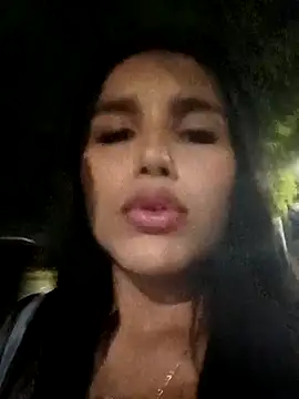 Snapshot of the_queen_of_street chatting on 11/22/25, 04:00 the queen of street online show from 11/22/25, 04:00