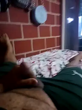 Snapshot of parejanuevahoff chatting on 02/01/26, 01:59 parejanuevahoff online show from 02/01/26, 01:59