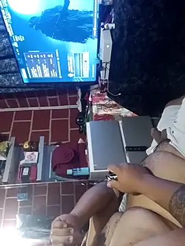 Snapshot of parejanuevahoff chatting on 02/08/26, 02:48 parejanuevahoff online show from 02/08/26, 02:48