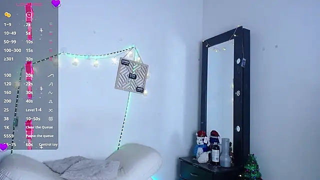 Snapshot of Yorkeidys1 chatting on 11/20/25, 02:45 Yorkeidys1 online show from 11/20/25, 02:45