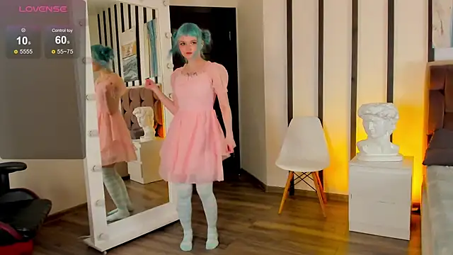 blue nymph1 online show from 01/13/25, 10:25