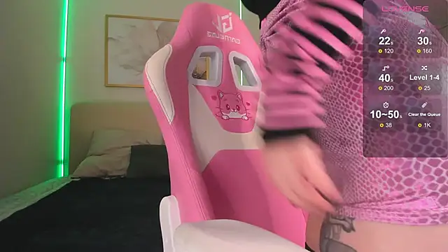 blue nymph1 online show from 12/21/25, 03:35