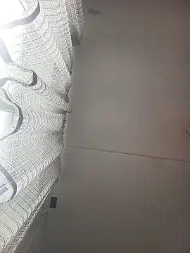 Lauren Amabel online show from 04/03/26, 08:23