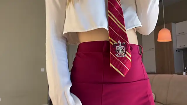 Snapshot of Shyrubate chatting on 03/06/25, 05:14 Shyrubate online show from 03/06/25, 05:14