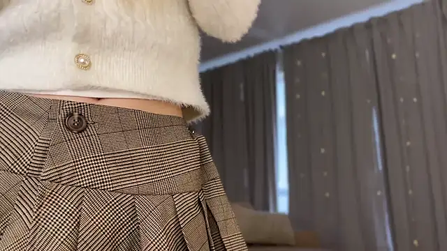 Snapshot of Shyrubate chatting on 10/12/25, 06:23 Shyrubate online show from 10/12/25, 06:23