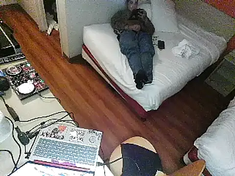 justthetip4209 online show from 02/20/25, 06:06