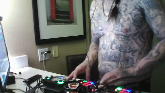 justthetip4209 online show from 03/12/25, 09:12