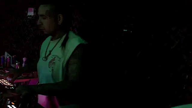 justthetip4209 online show from 04/23/26, 05:37