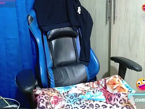 Danielagomez33 online show from 02/08/26, 01:42