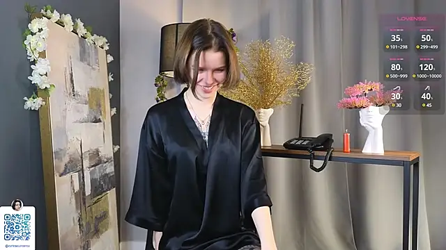 OdiliaHartnell online show from 02/06/25, 03:20