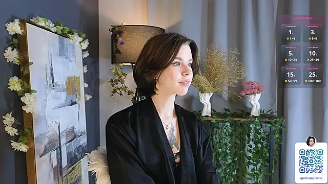 OdiliaHartnell online show from 02/11/25, 03:08