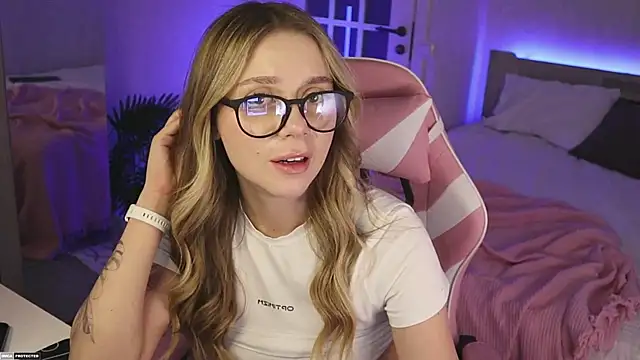 Snapshot of Tokyo_N chatting on 01/26/25, 12:05 Tokyo N online show from 01/26/25, 12:05