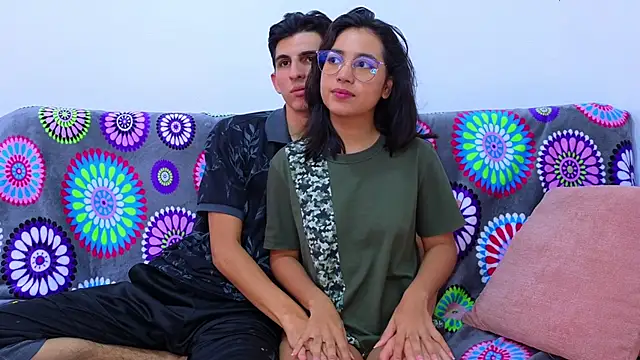 Snapshot of Ana_and_Leo chatting on 01/29/25, 05:56 Ana and Leo online show from 01/29/25, 05:56