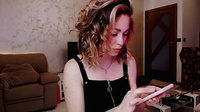 Eroticgiftxxx online show from 02/24/25, 01:42