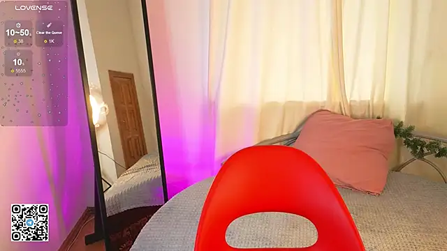 Snapshot of mon_lola chatting on 01/18/25, 09:24 mon lola online show from 01/18/25, 09:24