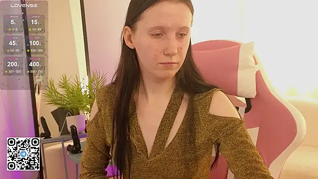 Snapshot of mon_lola chatting on 01/30/25, 06:35 mon lola online show from 01/30/25, 06:35