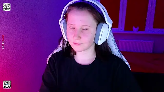 Snapshot of mon_lola chatting on 02/09/26, 03:16 mon lola online show from 02/09/26, 03:16