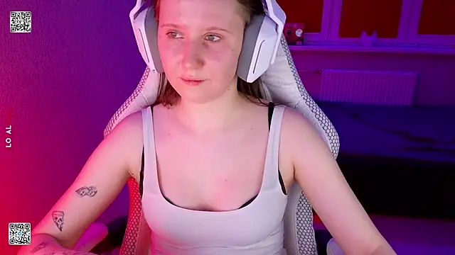 mon lola online show from 03/30/26, 04:30