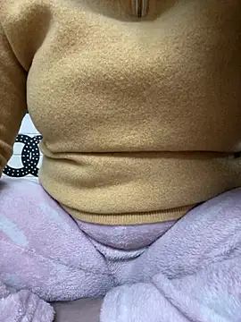 Red-Magic-25 online show from 01/12/26, 06:40