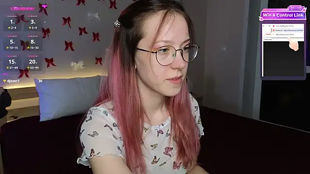 Snapshot of MaryBliss chatting on 03/04/25, 11:32 MaryBliss online show from 03/04/25, 11:32