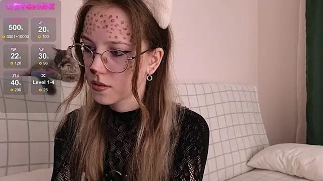 Snapshot of MaryBliss chatting on 11/13/25, 08:52 MaryBliss online show from 11/13/25, 08:52