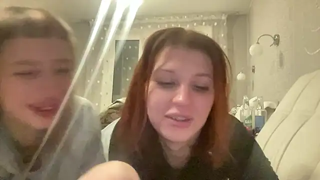 Gloryyaa online show from 10/18/25, 06:52