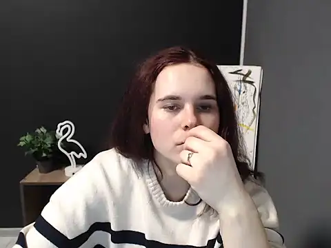 Snapshot of mini_girly chatting on 01/21/25, 02:48 mini girly online show from 01/21/25, 02:48