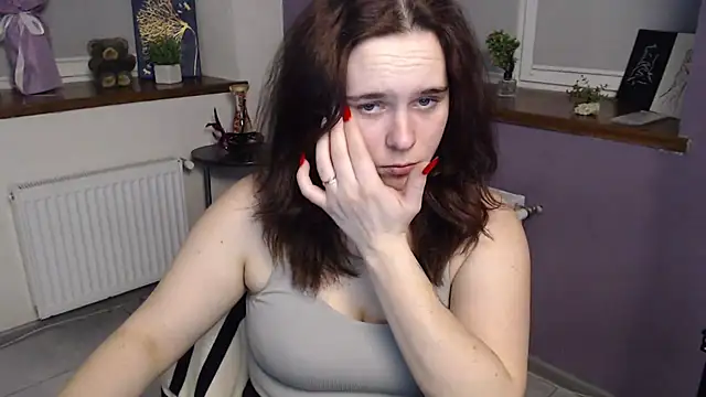 Snapshot of mini_girly chatting on 02/24/25, 11:54 mini girly online show from 02/24/25, 11:54