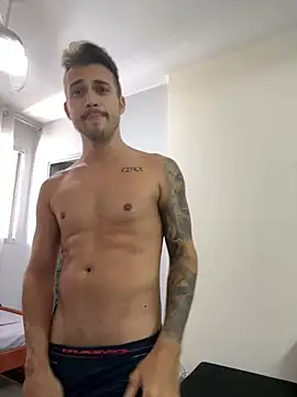 carvalhofelipe online show from 02/16/25, 02:43