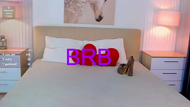 Emma plux online show from 03/02/25, 10:14