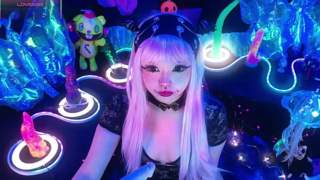 LaytonBox online show from 03/18/26, 03:04