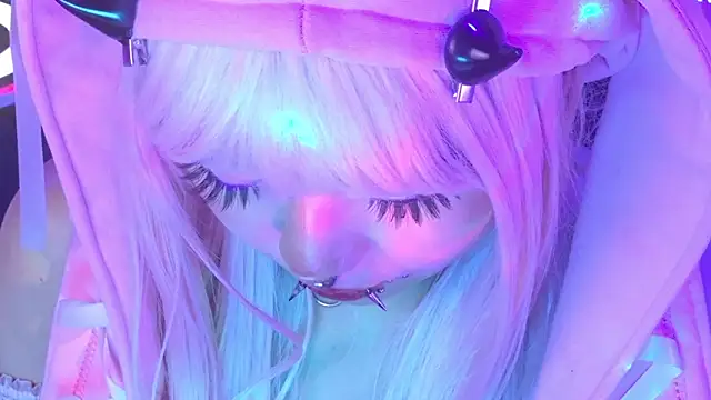 LaytonBox online show from 03/31/26, 03:01