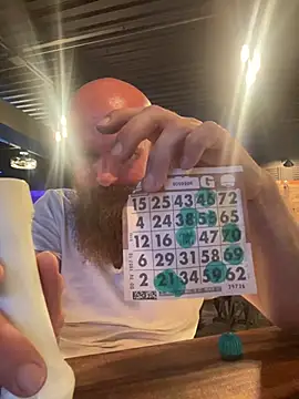 Snapshot of 32XRedBeard chatting on 02/19/25, 02:44 32XRedBeard online show from 02/19/25, 02:44