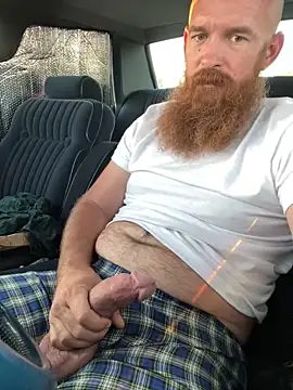 Snapshot of 32XRedBeard chatting on 03/22/25, 11:42 32XRedBeard online show from 03/22/25, 11:42