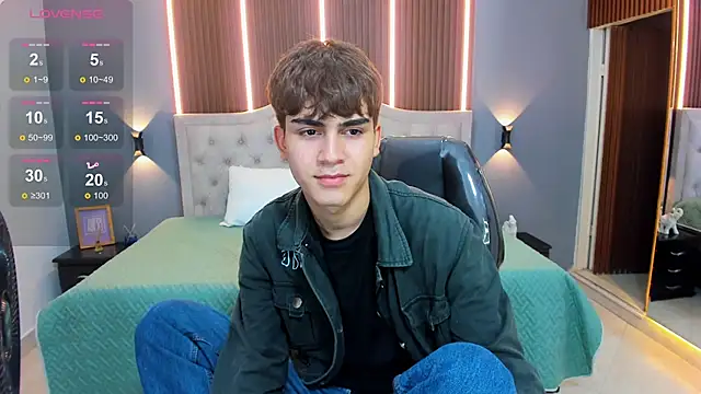 Tommy18   online show from 09/11/25, 03:39