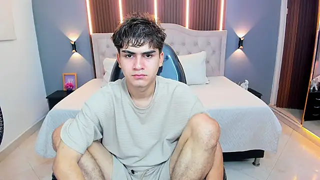 Tommy18   online show from 01/10/26, 03:41