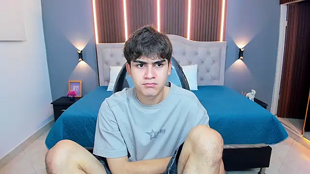 Tommy18   online show from 01/18/26, 03:32