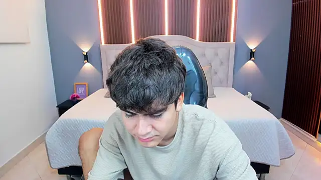 Tommy18   online show from 02/03/26, 03:26