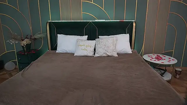 ArielGemme online show from 02/10/25, 01:55