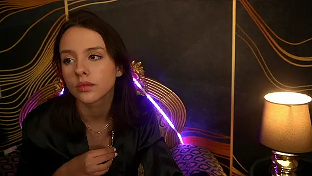 Snapshot of AnnaElys chatting on 03/08/25, 04:56 AnnaElys online show from 03/08/25, 04:56