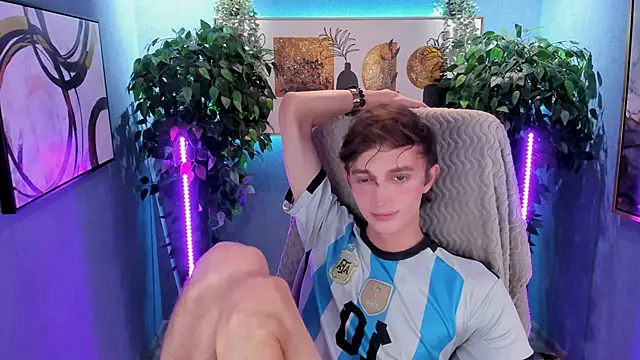 John Weasley online show from 11/28/25, 08:11