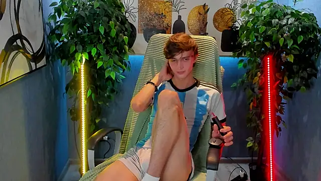 John Weasley online show from 12/19/25, 12:56