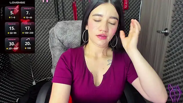 lilihot  online show from 11/06/25, 03:35