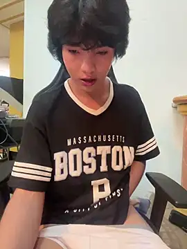 AllanYong18 online show from 03/06/25, 06:08