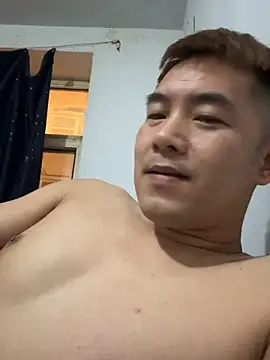 Snapshot of zxb757369 chatting on 02/04/25, 11:27 zxb757369 online show from 02/04/25, 11:27