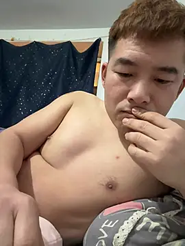 Snapshot of zxb757369 chatting on 02/06/25, 02:26 zxb757369 online show from 02/06/25, 02:26