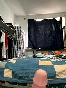 Snapshot of zxb757369 chatting on 09/11/25, 06:02 zxb757369 online show from 09/11/25, 06:02